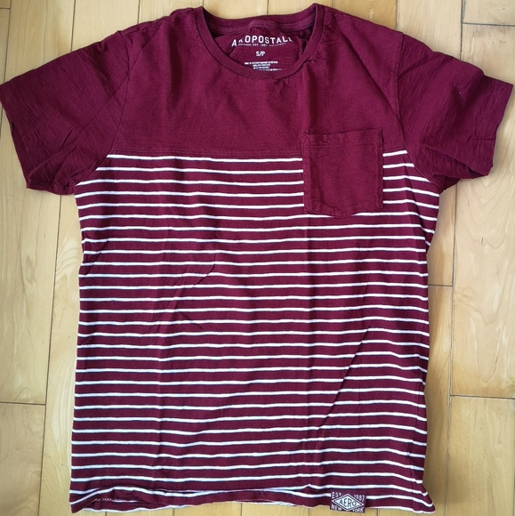 GRAPHIC TEES BUNDLE - Picture 3 of 5